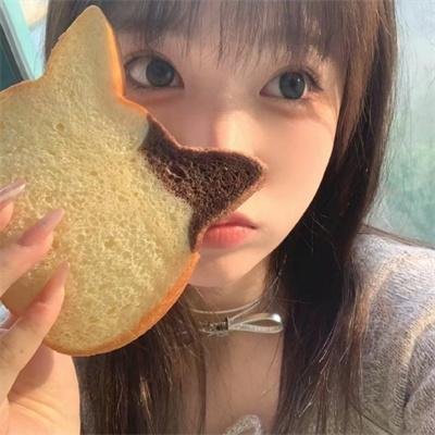 出水红莲